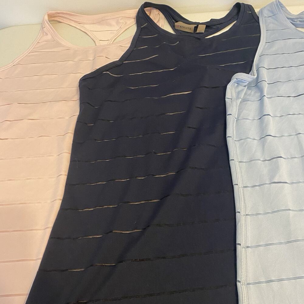 Women's XL Athleta Sleeveless Tank Tops Running Activewear Workout Gym Lot Of 3 - Picture 8 of 11